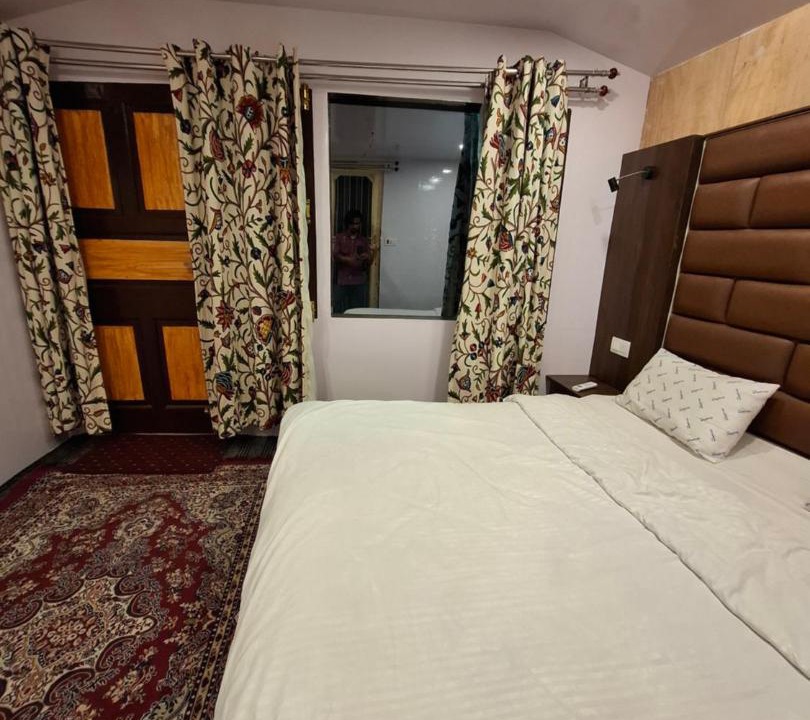 Photo of Bedroom in Nagin Bagh