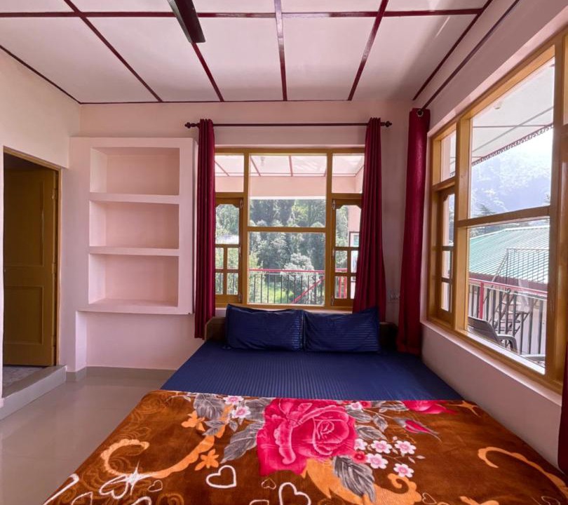 Photo of Bedroom in Bhagsu Nag
