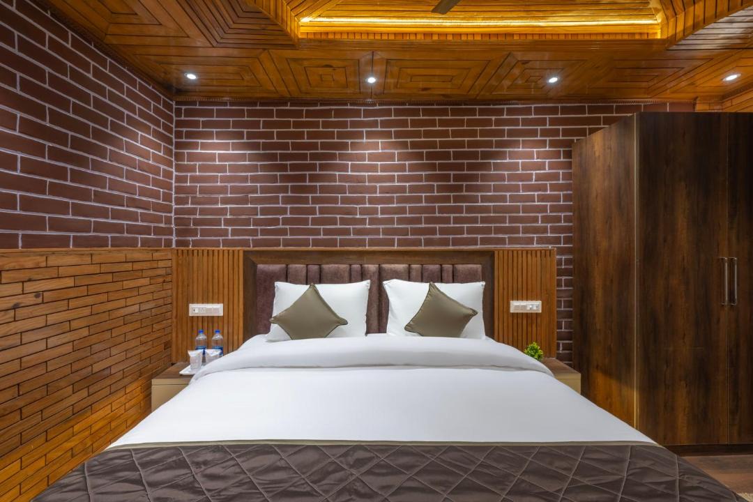 Photo of Bedroom in Dharampur