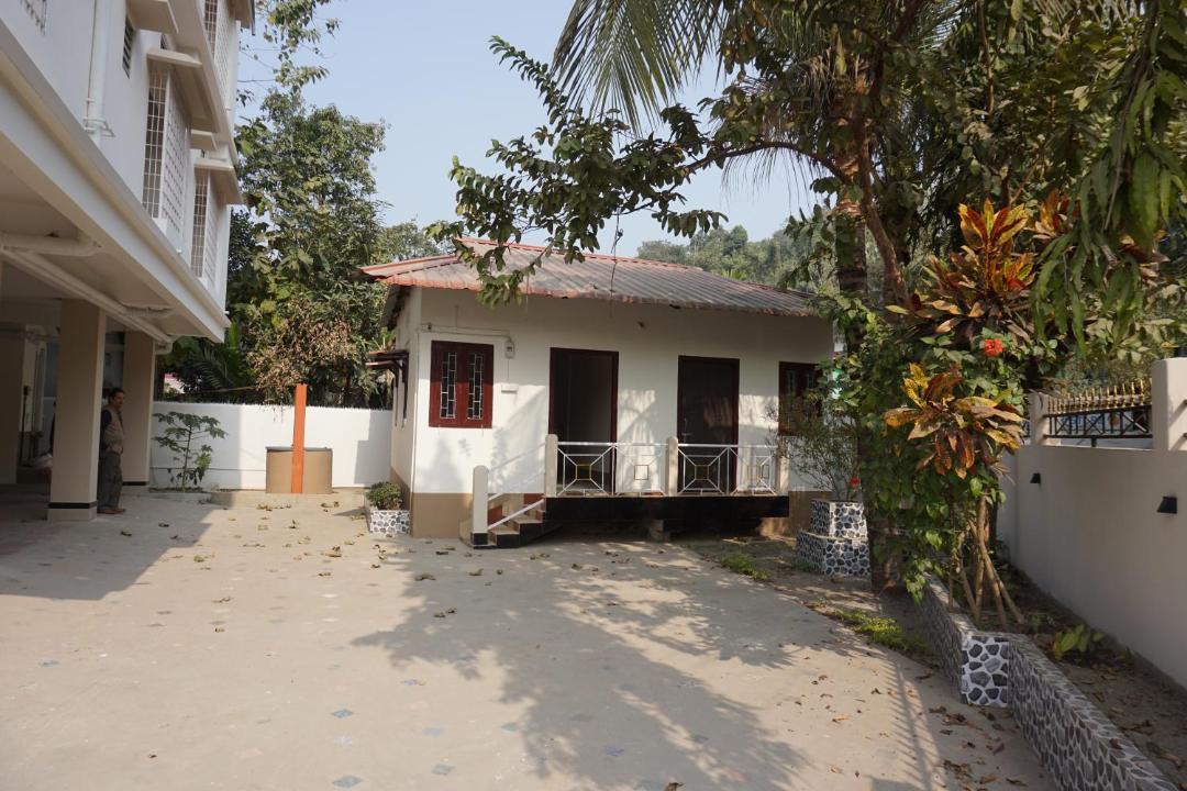 Photo of Others in Sualkuchi
