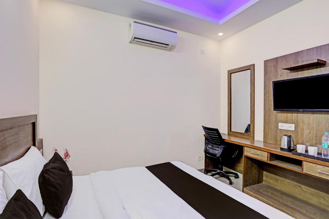 Photo of Bedroom in Mahipalpur Extension