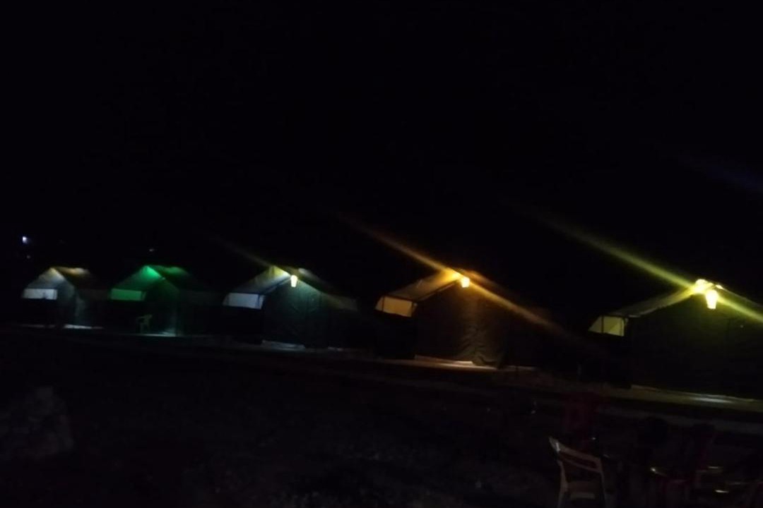 Photo of Others in Hundur