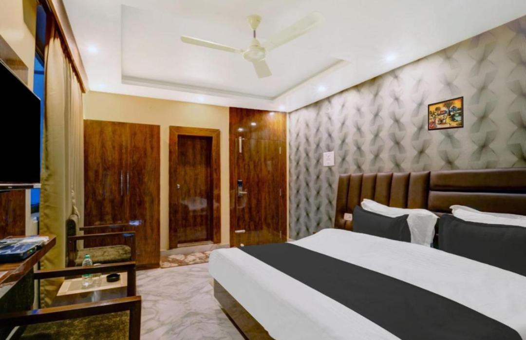 Photo of Bedroom in Vrindavan