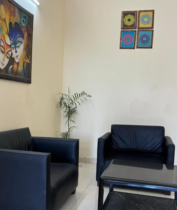 Photo of Livingroom in DLF Phase 3