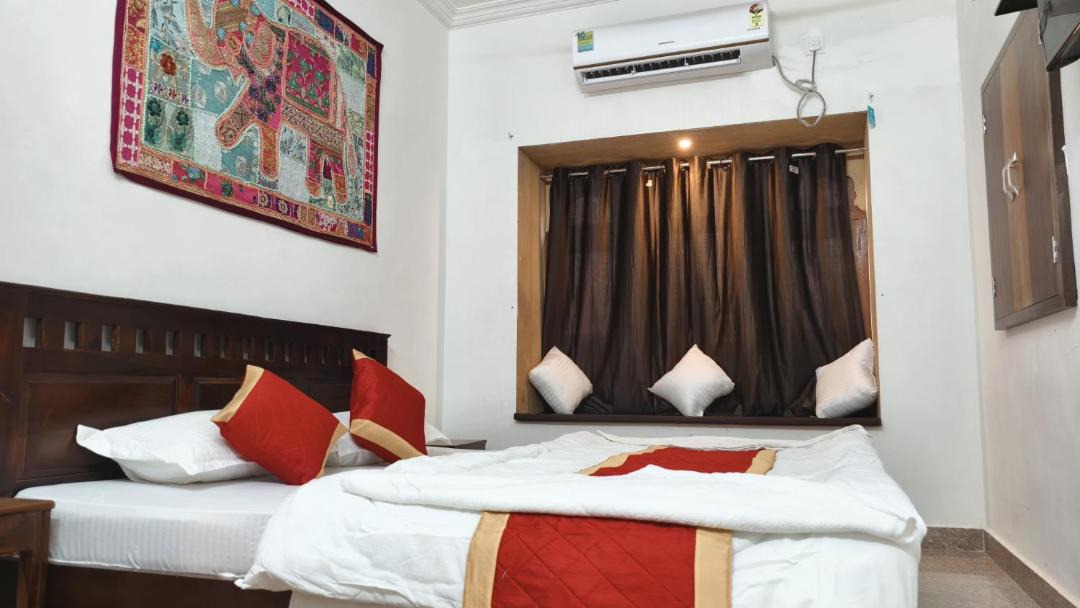 Photo of Bedroom in Amar Sagar Pol