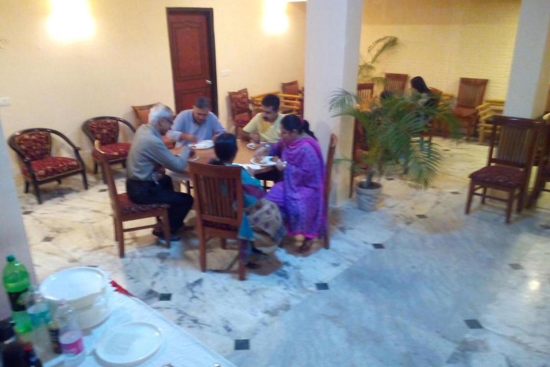 Photo of Human In Picture in DLF Phase 3