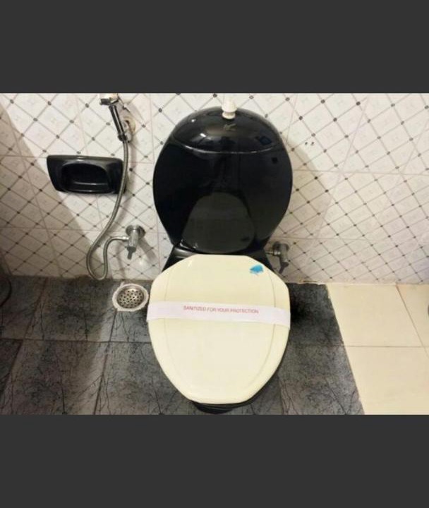Photo of Bathroom in DLF Phase 3