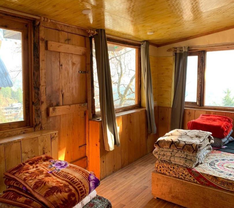 Photo of Livingroom in Vashist