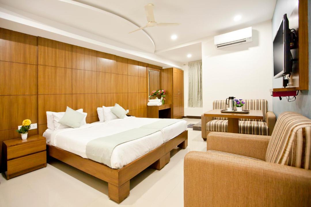 Photo of Bedroom in HBR Layout