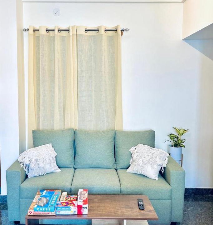 Photo of Livingroom in HSR Layout