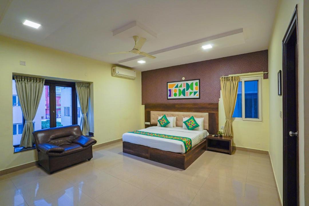 Photo of Bedroom in HBR Layout