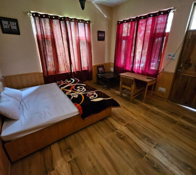 Photo of Bedroom in Naggar