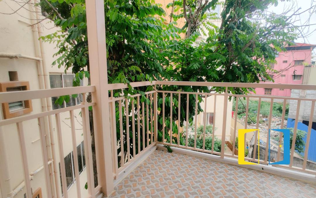 Photo of Patio Balcony in HBR Layout