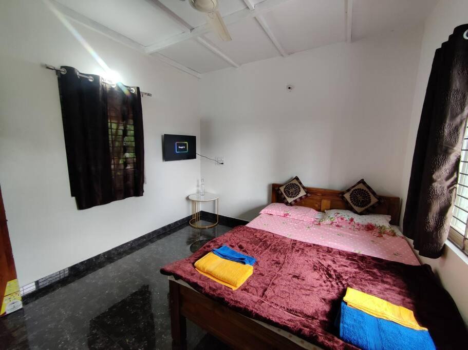 Photo of Bedroom in Tirthalli