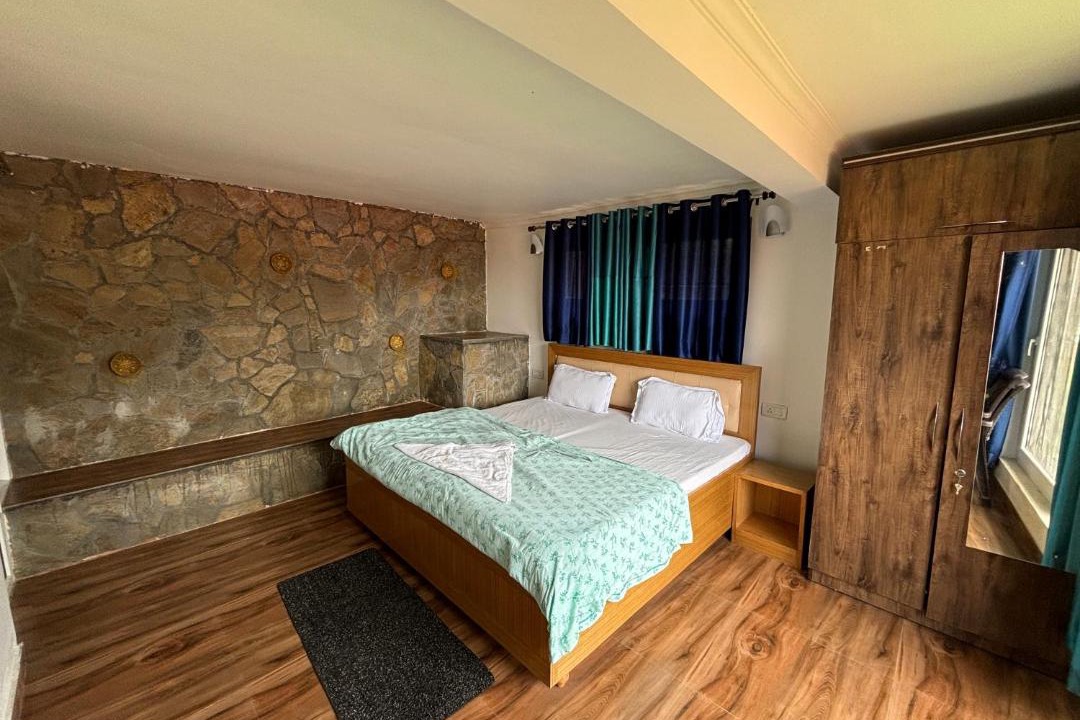 Photo of Bedroom in Mukteshwar