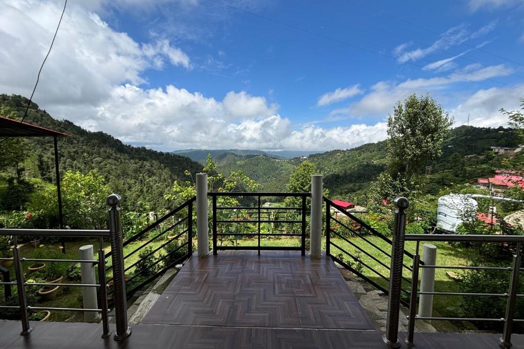 Photo of Patio Balcony in Mukteshwar