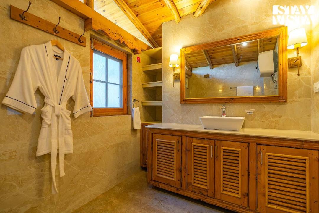 Photo of Bathroom in Naggar