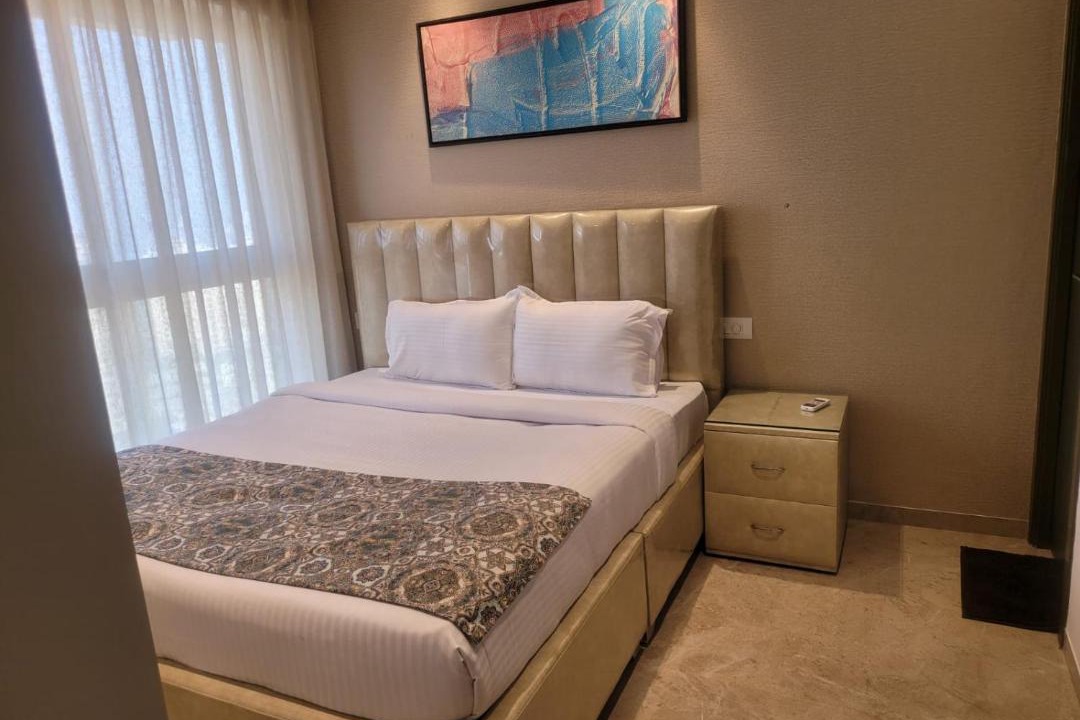 Photo of Bedroom in Hiranandani Gardens
