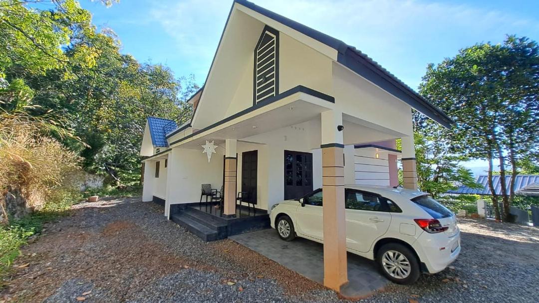 Photo of Buildings in Todupulai