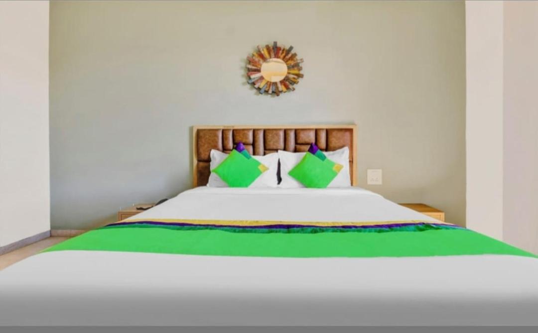 Photo of Bedroom in Satara