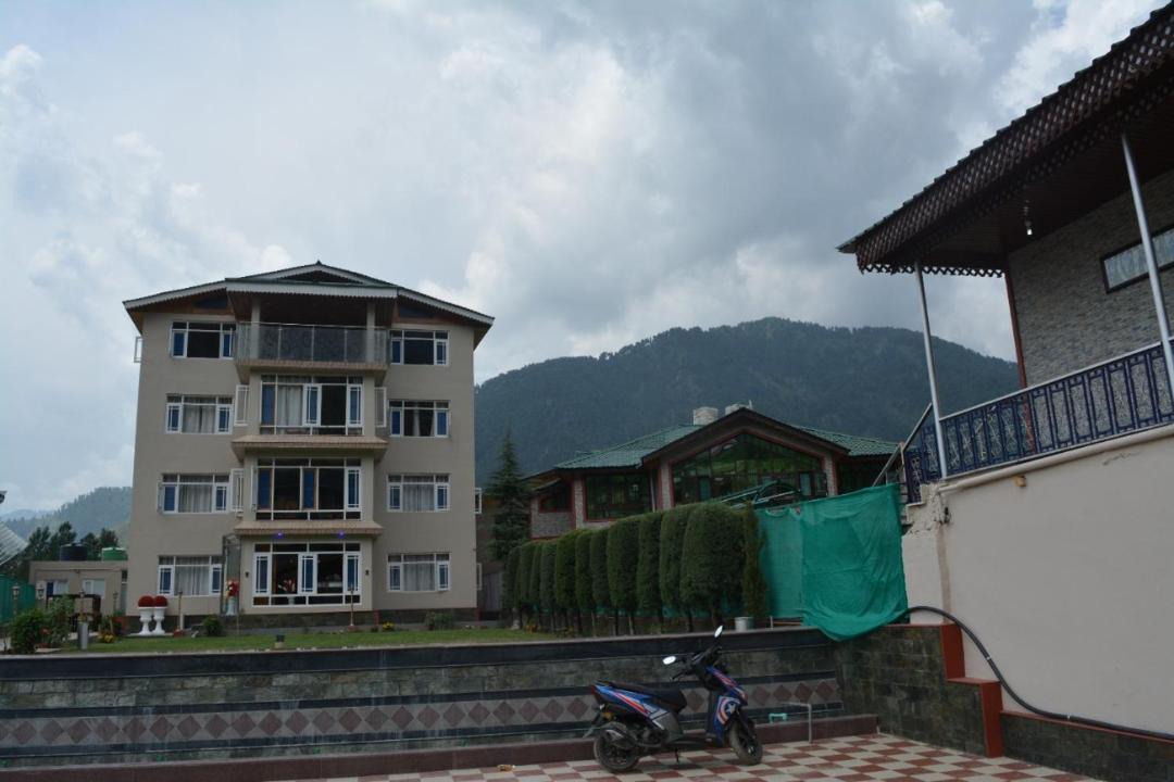 Photo of Others in Pahalgam