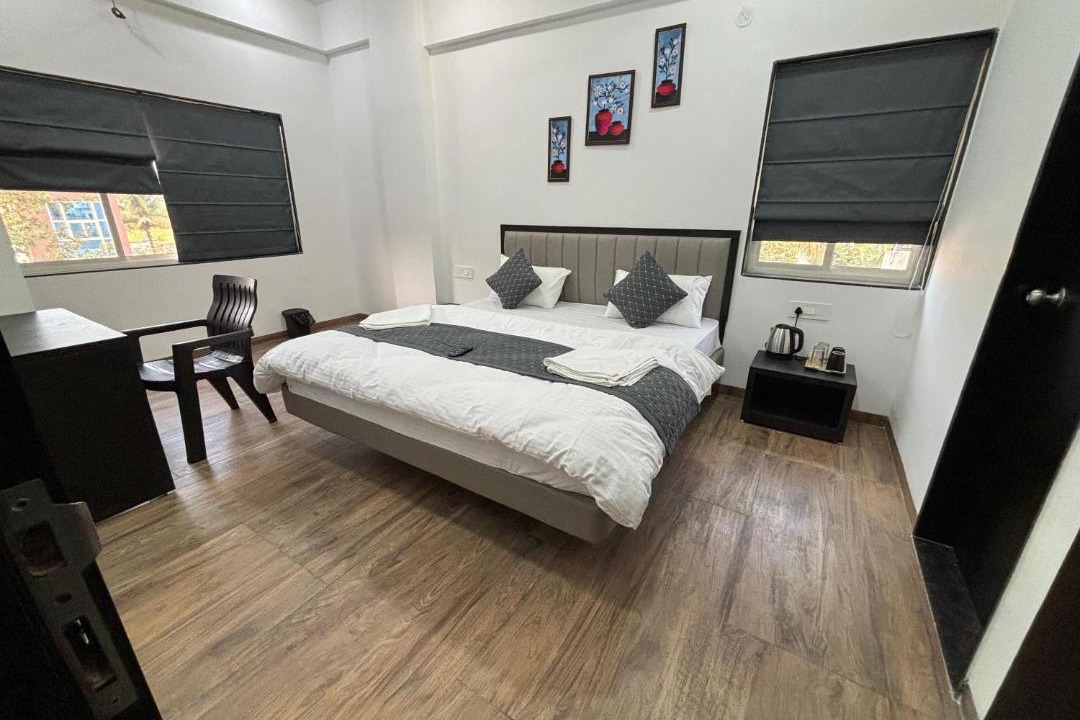 Photo of Bedroom in Satara