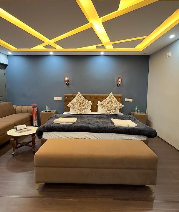 Photo of Others in Srinagar