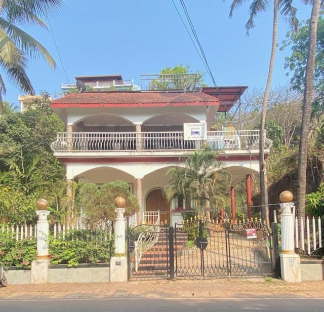 Photo of Buildings in Dona Paula