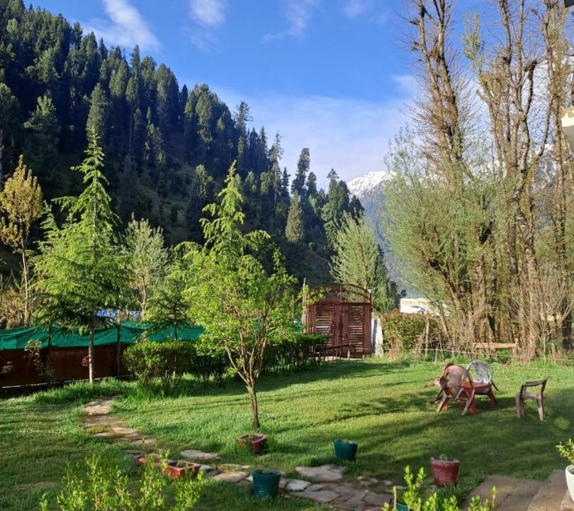 Photo of Others in Laripora