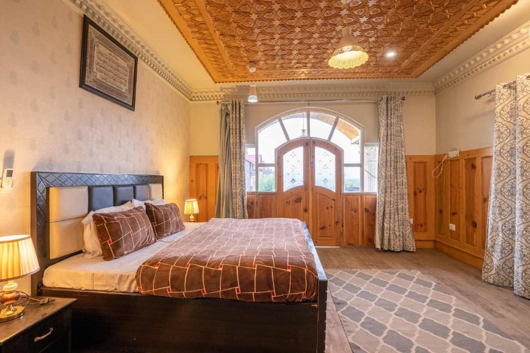 Photo of Bedroom in Srinagar