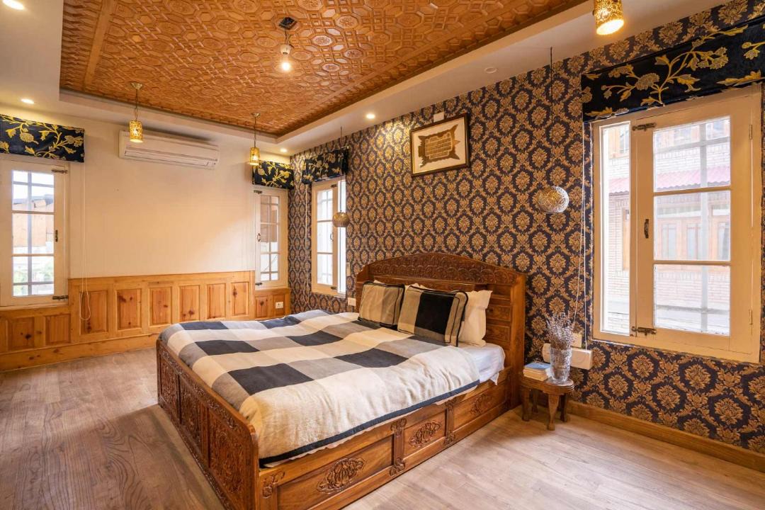 Photo of Bedroom in Srinagar