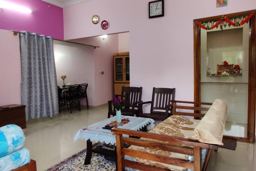 Photo of Livingroom in Katakeri Rural