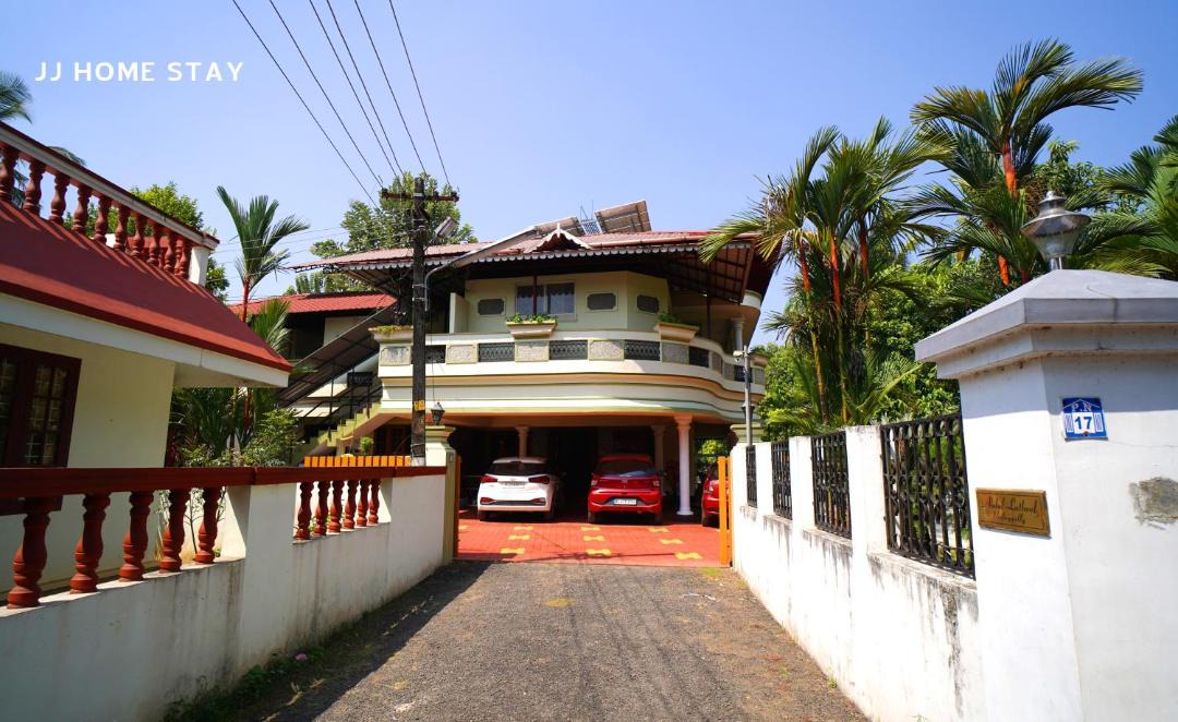 Photo of Others in Aluva