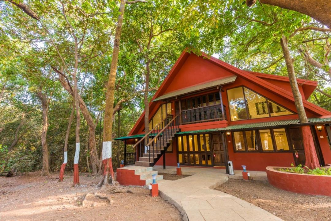 Photo of Buildings in Matheran