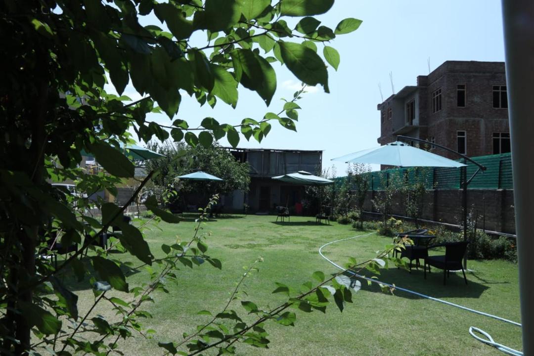Photo of Others in Nishat-Shalimar