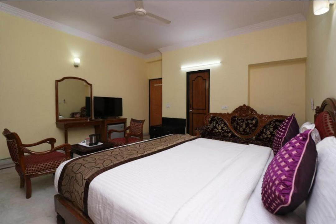 Photo of Bedroom in DLF Phase 3