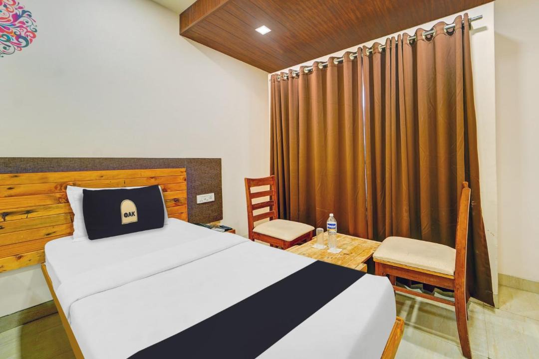 Photo of Bedroom in Satara