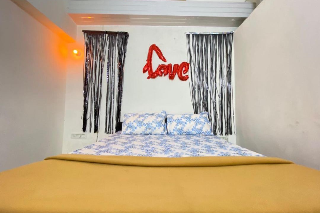 Photo of Bedroom in Aarey Colony