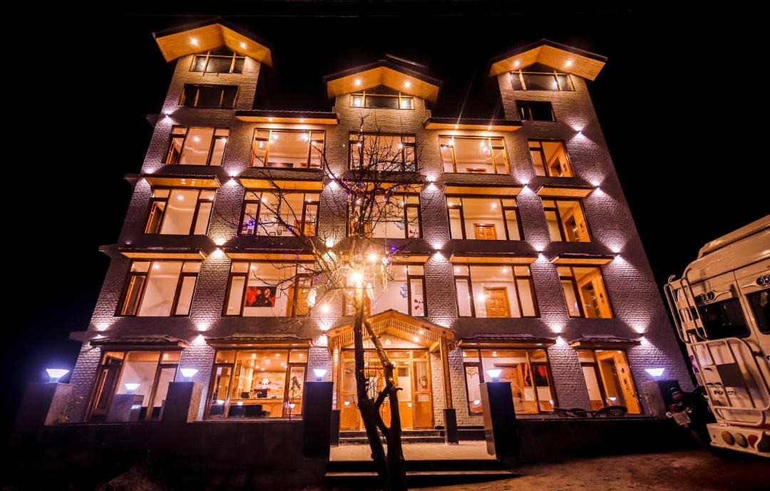 Photo of Buildings in Old Manali