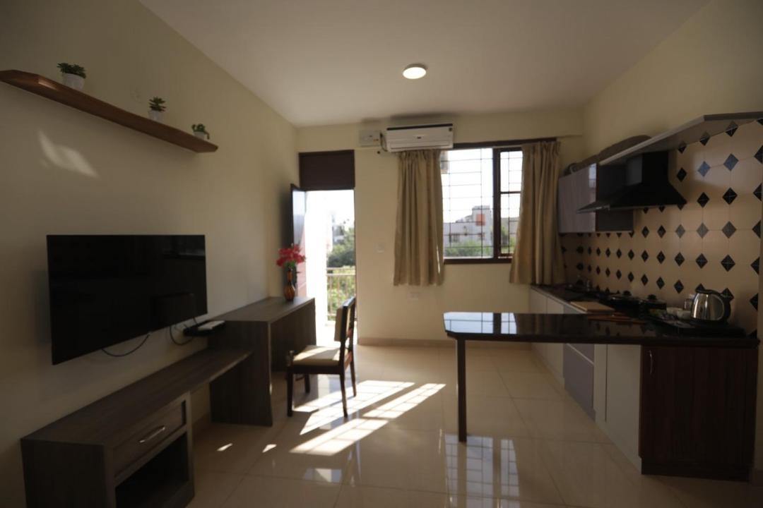 Photo of Livingroom in HBR Layout