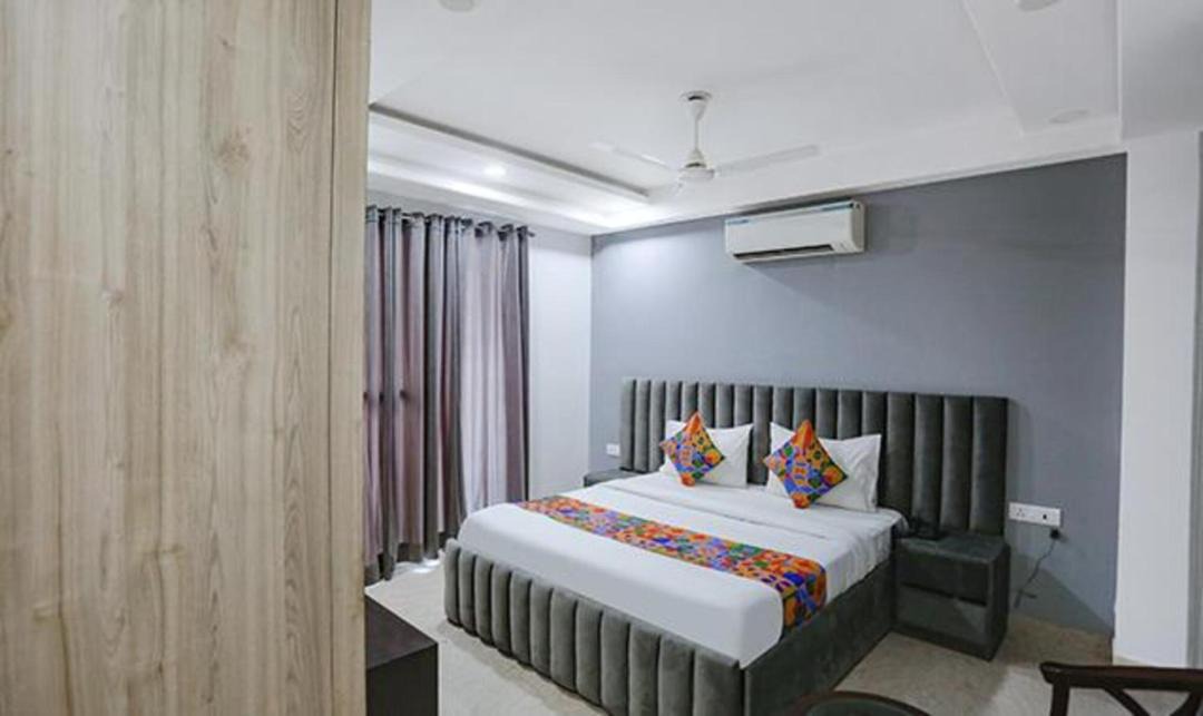 Photo of Bedroom in Kalkaji