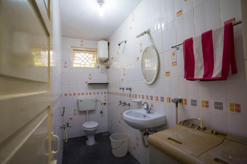 Photo of Bathroom in Caranzalem