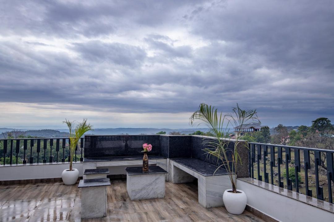 Photo of Patio Balcony in Fatehpur