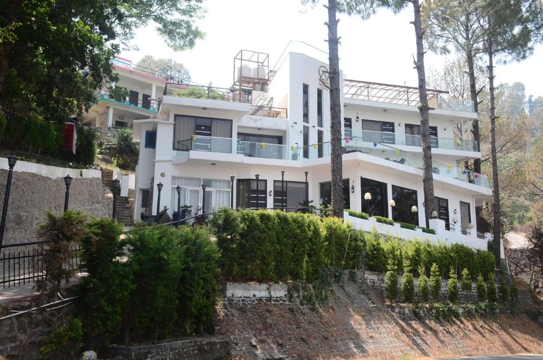 Photo of Buildings in Smanora Range