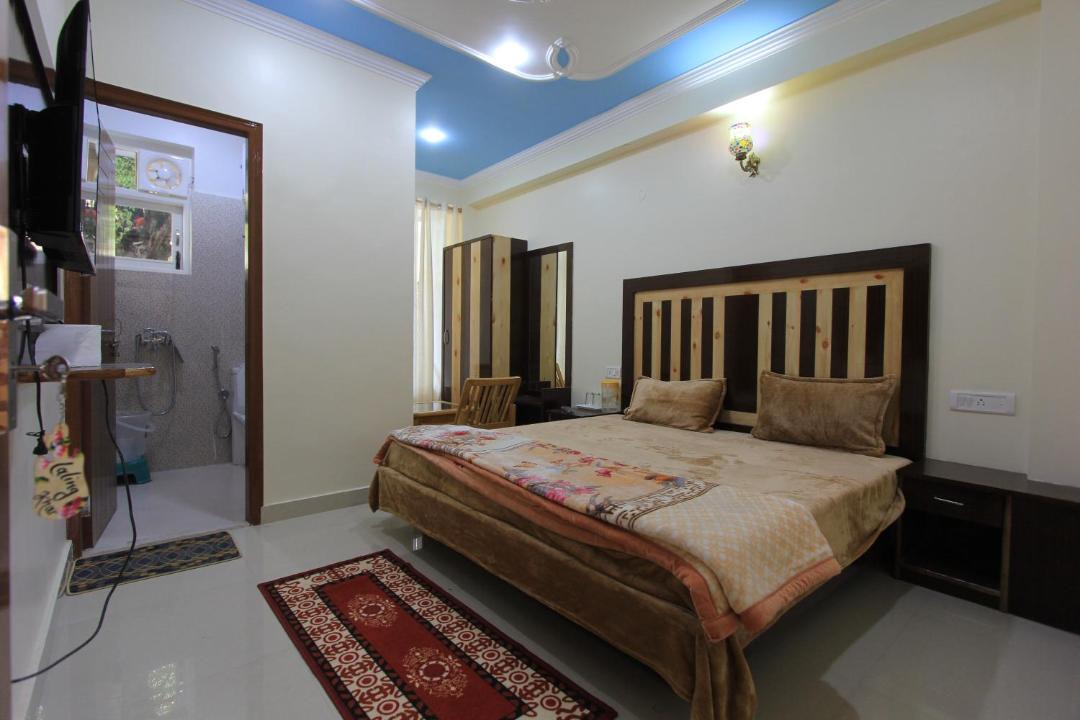 Photo of Bedroom in New Manali