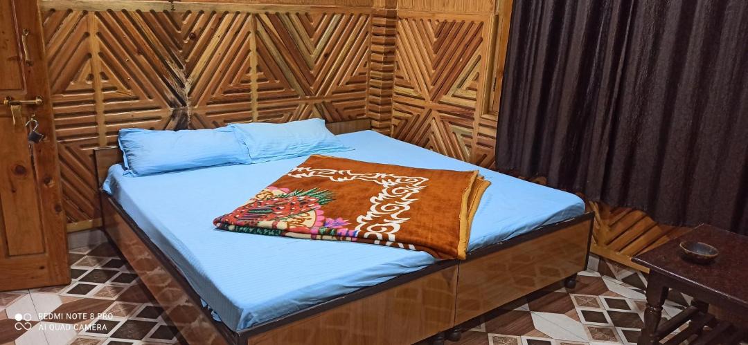 Photo of Bedroom in Kasol