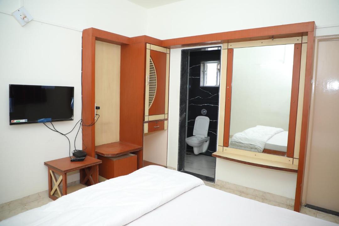 Photo of Bedroom in Satara