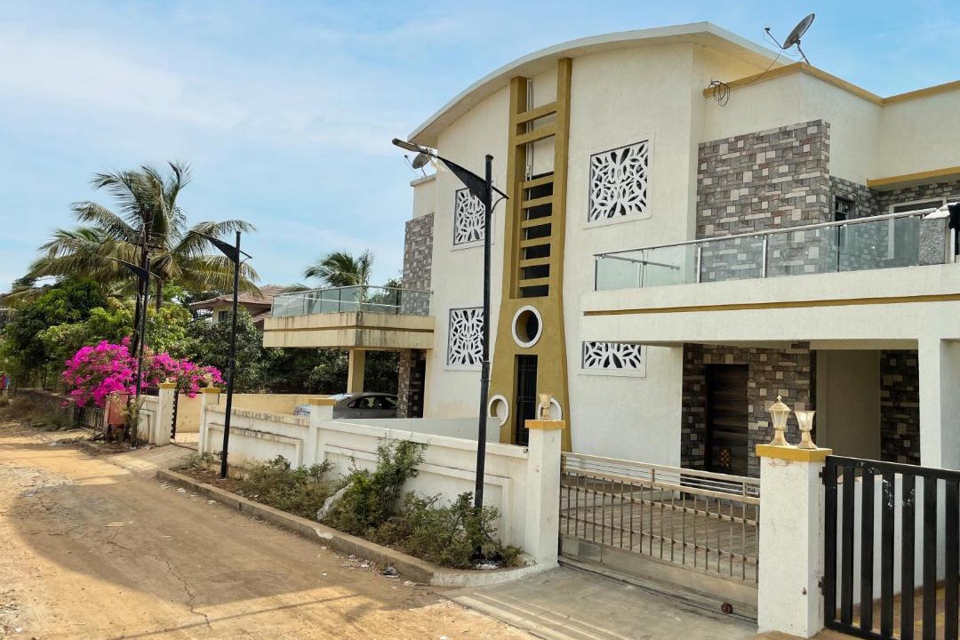 Photo of Buildings in Lonavala