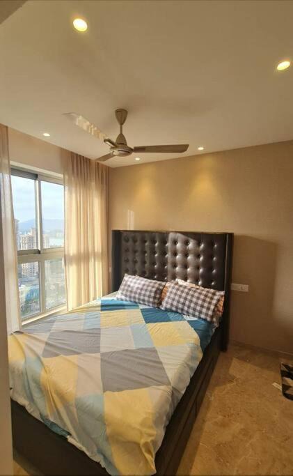 Photo of Bedroom in Hiranandani Gardens