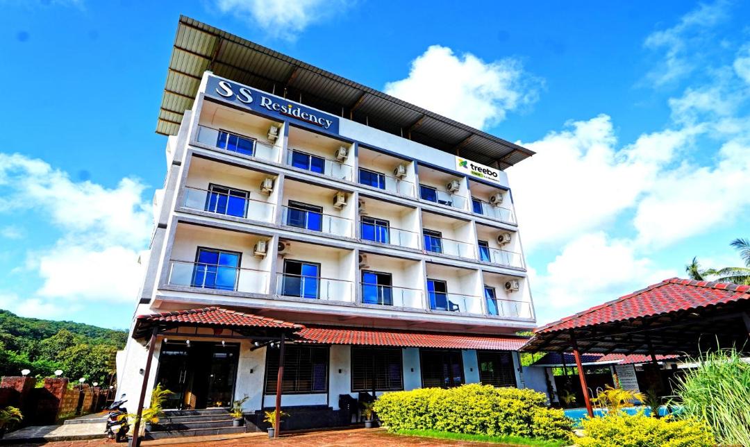 Photo of Buildings in Dapoli